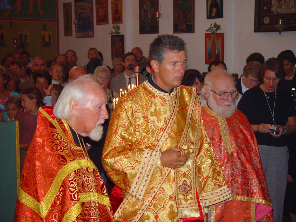 Diaken en priesterwijding van Vader Bernard